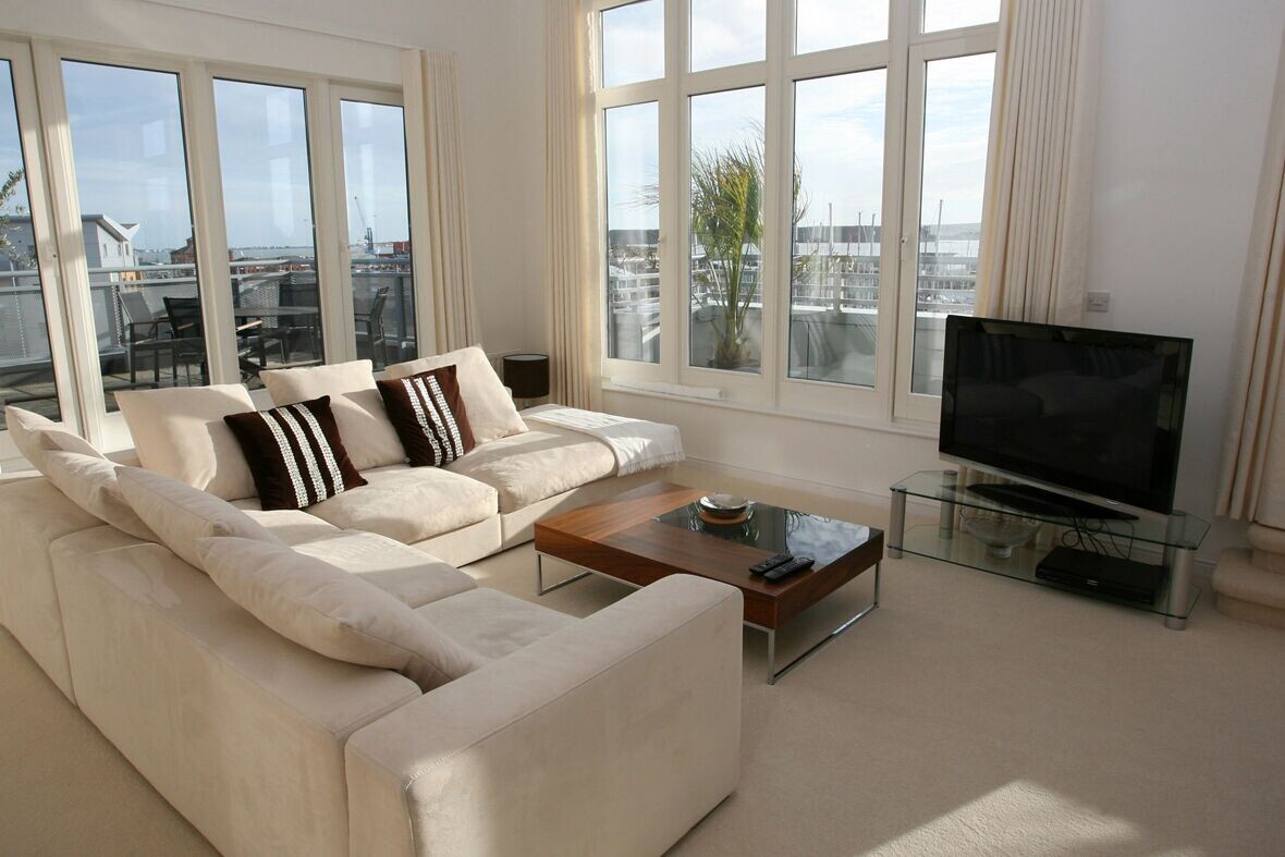 选择住宅要注意厅室布局_51纪念网